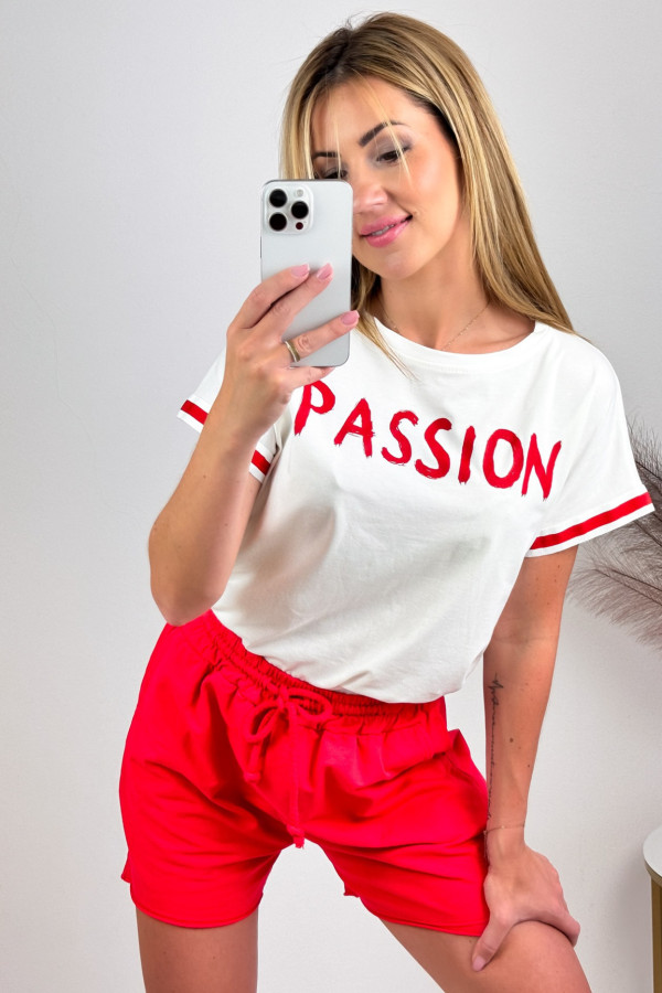 T-shirt Biały Passion