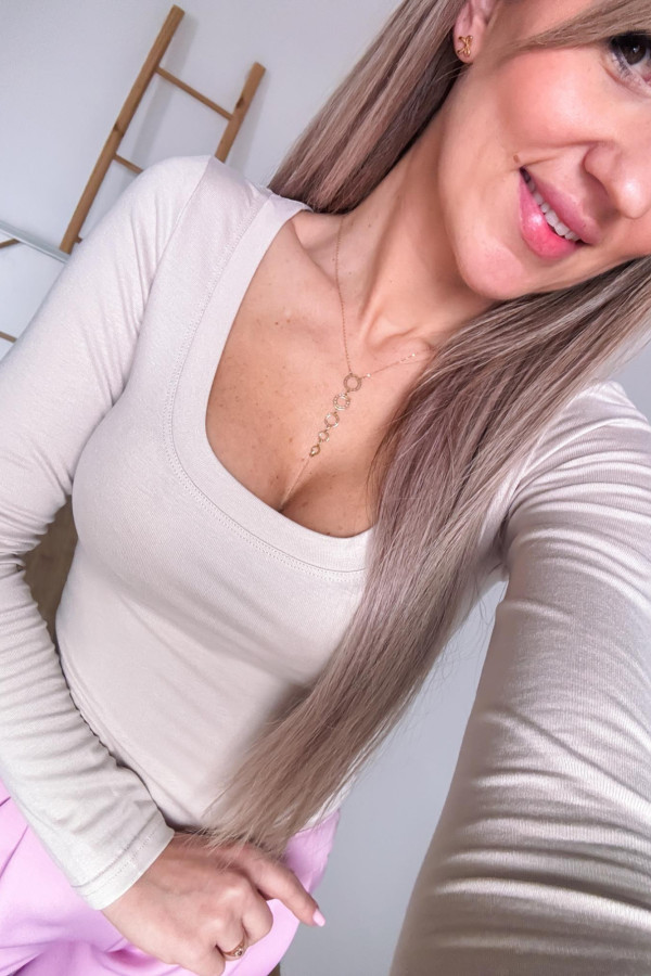 Bluzka Longsleeve z Głębokim Dekoltem - Beżowa 5