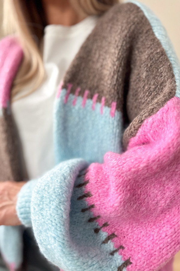 Kardigan Sweter Narzutka Patchwork - Niebieski Róż Czekolada 4